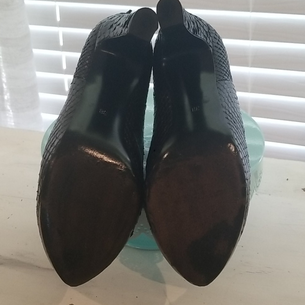 Devi Kroell Black Python Heeled Ankle Boot Sz. 38 - image 7